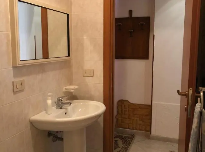 Un Nido Tra Mare E Monti